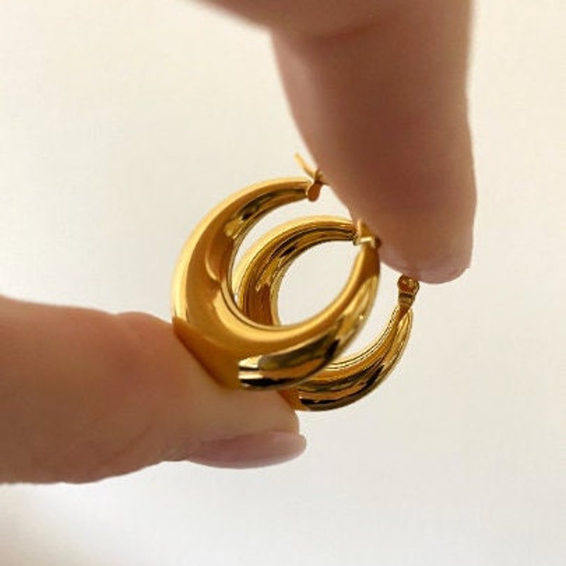Simple Gold Chunky Hoops (Pair)