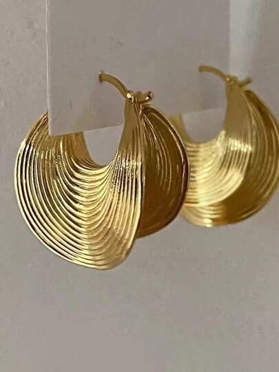 1 Pair Of Stylish European Trend Metal Geometric Earrings