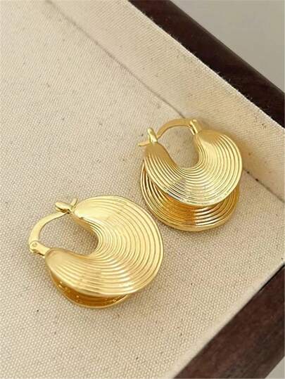 1 Pair Of Stylish European Trend Metal Geometric Earrings