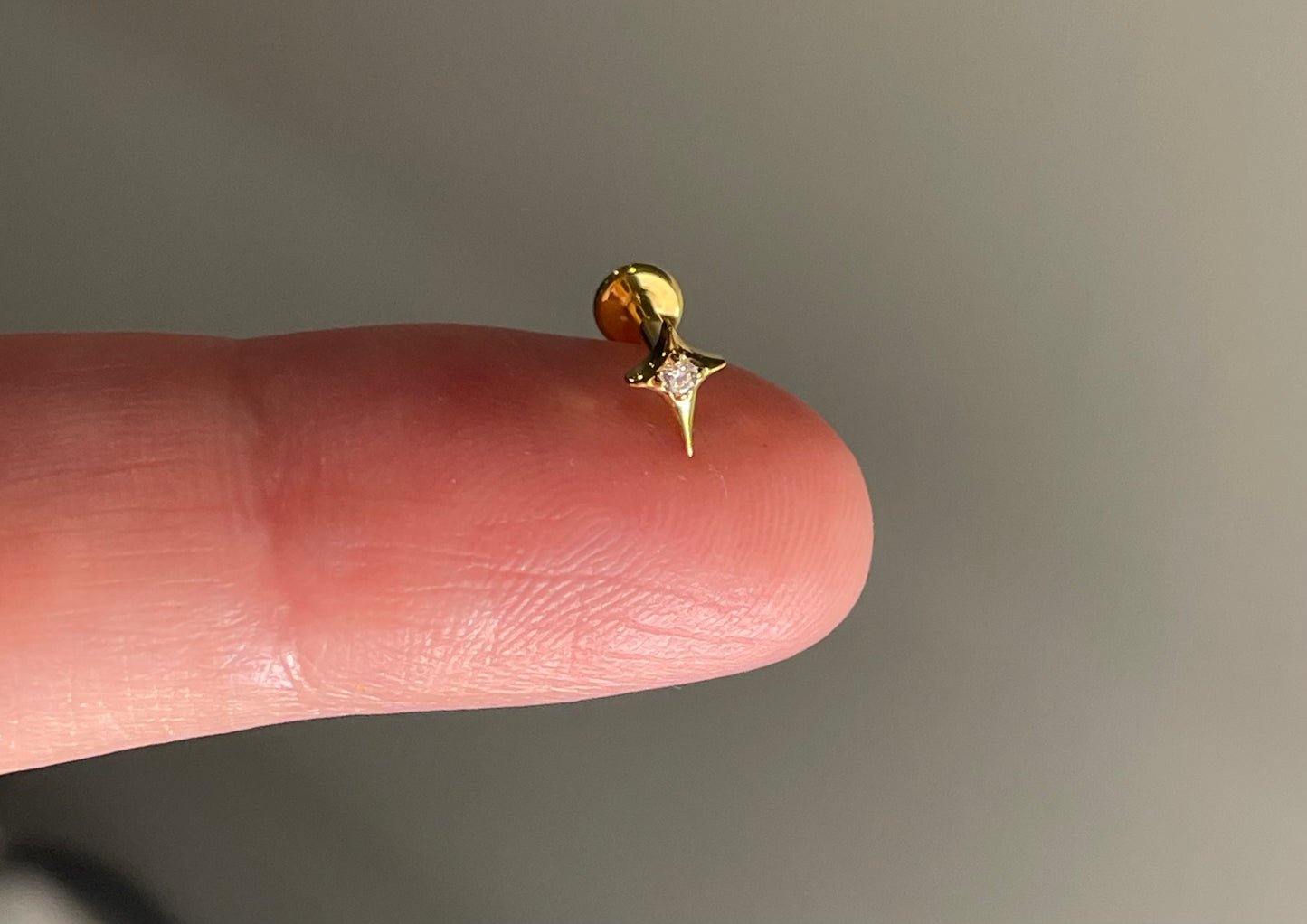 Titanium labret shooting star 8mm bar