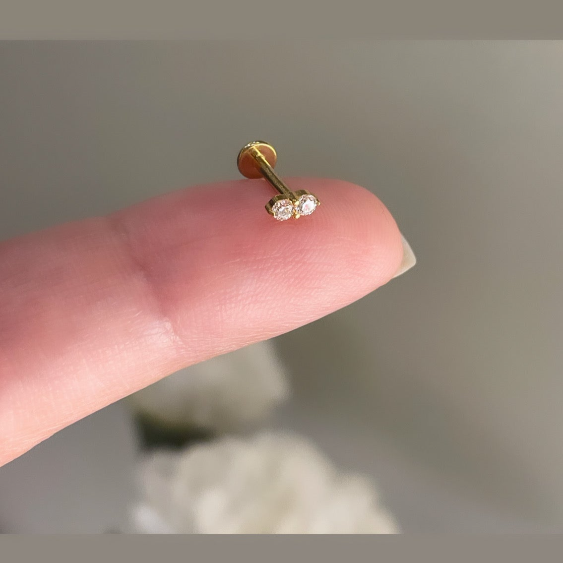 Titanium labret flatback with two bars(6mm,8mm) piercing