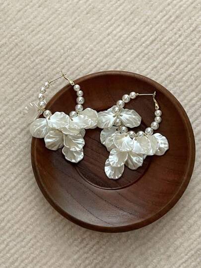 Pair Elegant Faux Pearl Flower Petal Tassel Earrings
