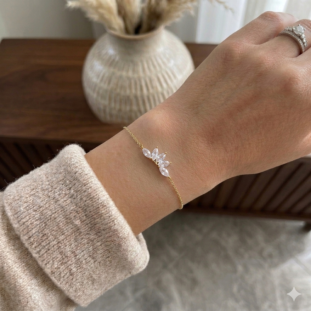 925 Sterling Silver Geometric Flower Bracelet (20cm)