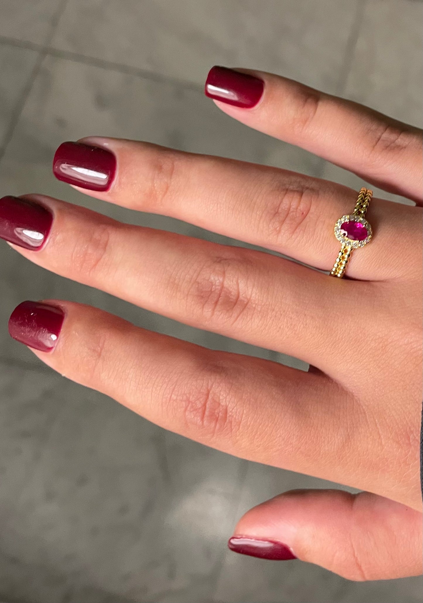 925 Sterling Silver Pomegranate Red Shining Zircon Ring