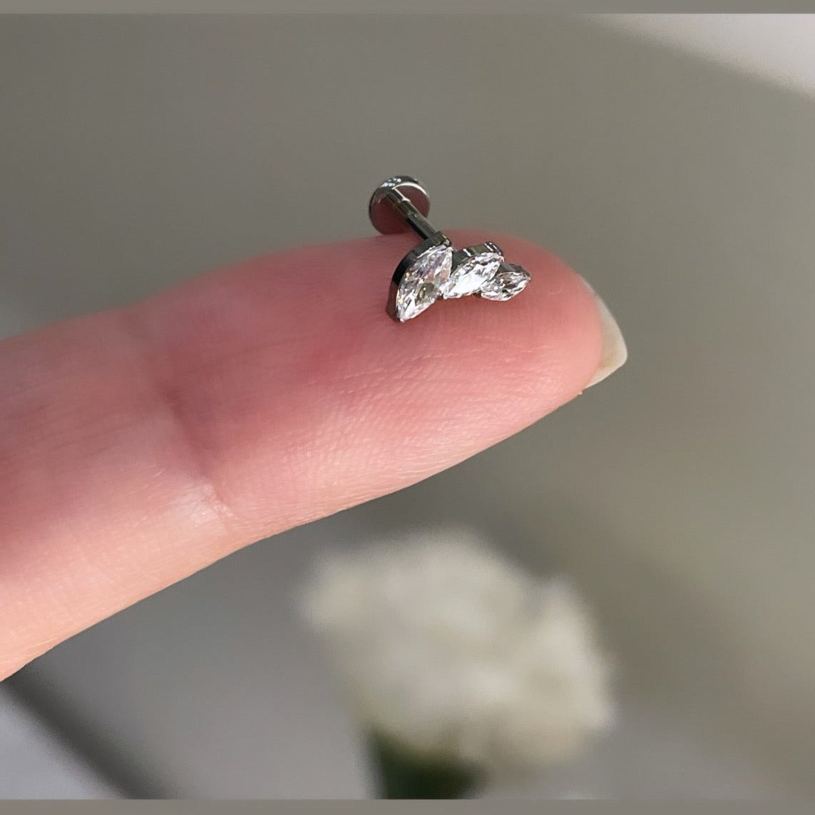 Titanium Kyveli FlatBack Labert Piercing With Two Bars (8mm,6mm)