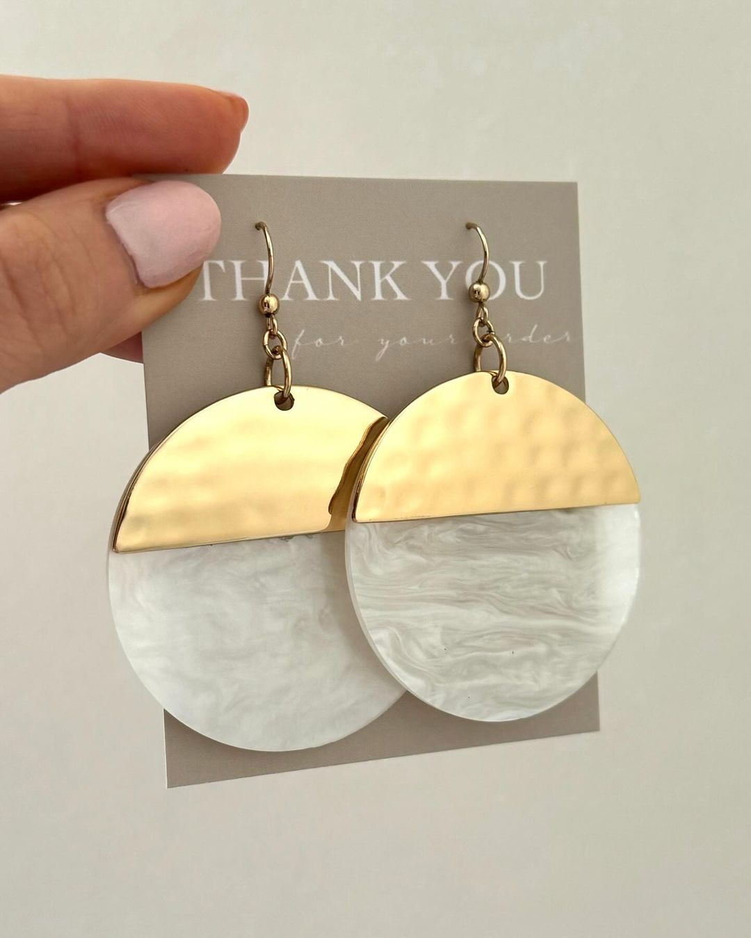 1pair Exaggerated Geometric Shaped Metal & Acetate Round Earrings